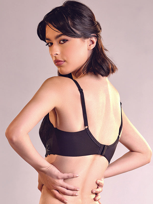 model wearing soft pad bra 