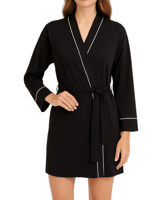 Relaxed fit with long sleeves for cozy coverage