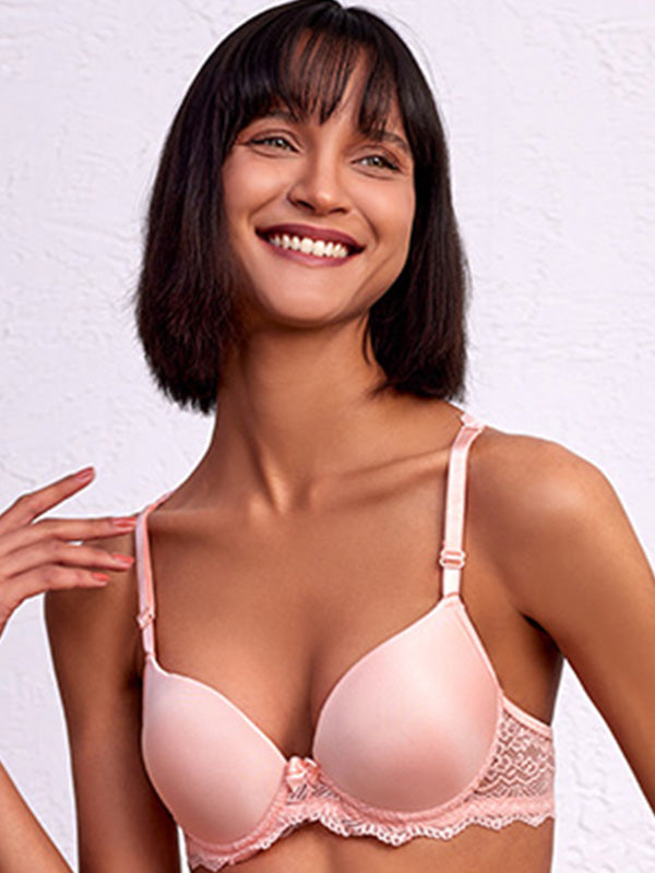 model wearing push up bra with embroidery design 
